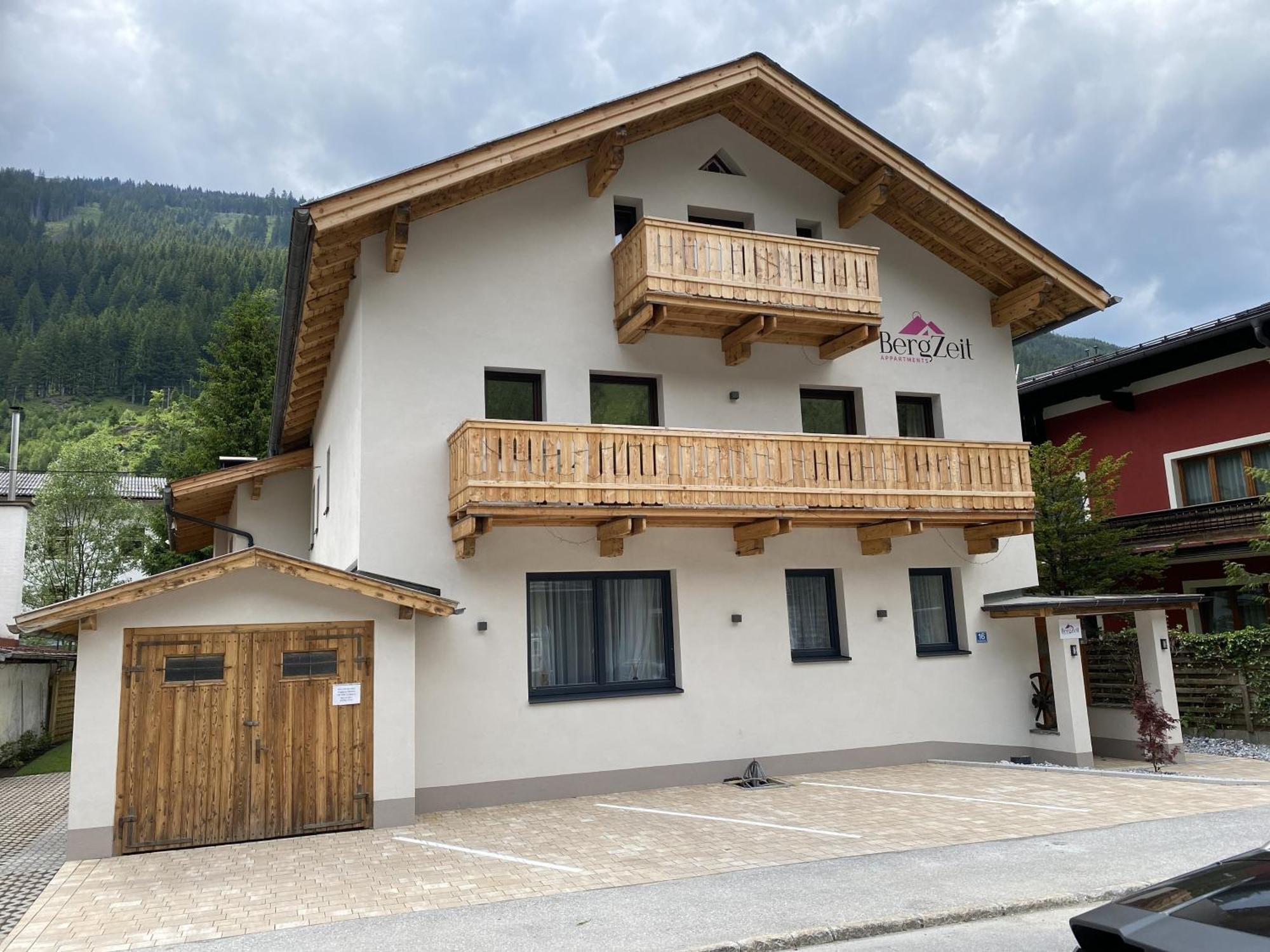 Bergzeit Appartments *